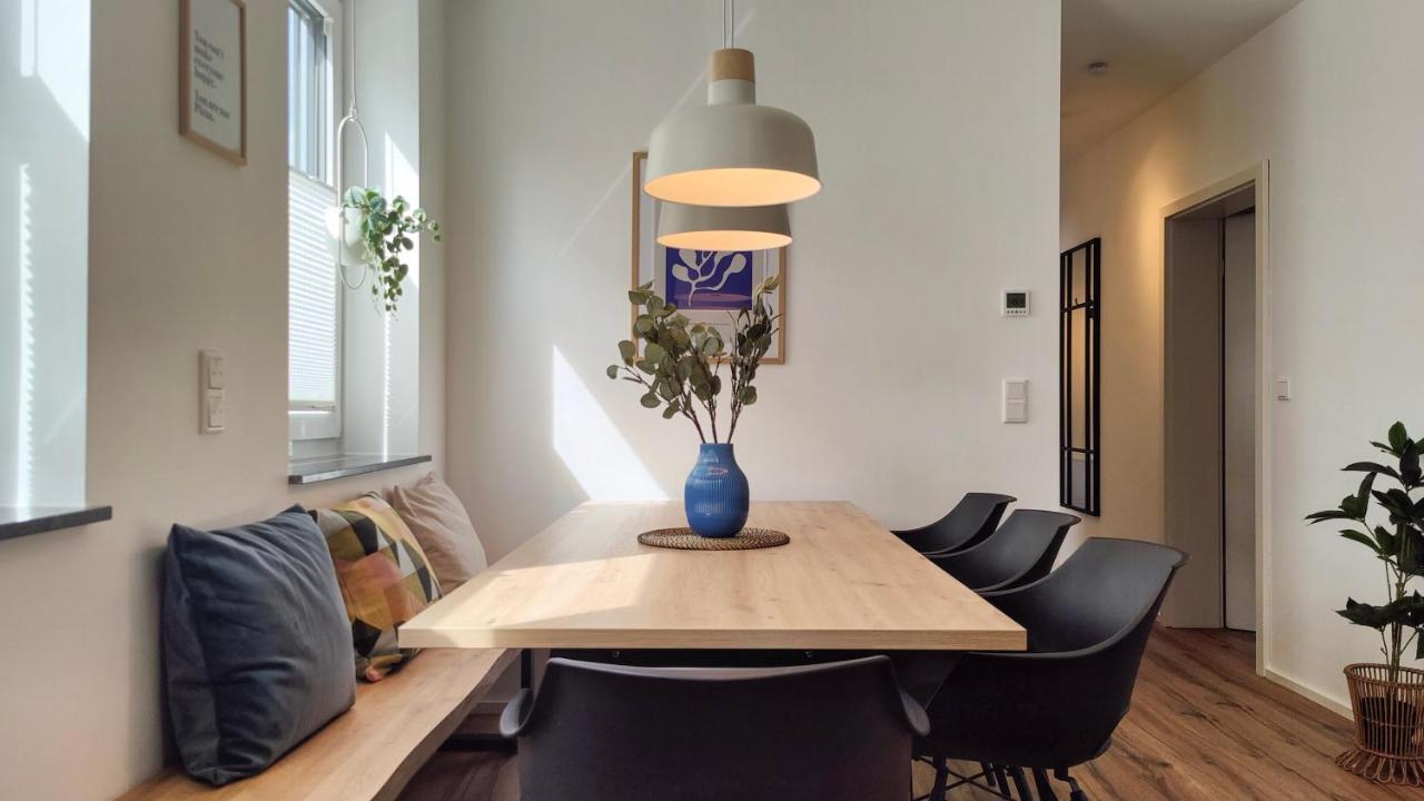 Hygge Home - Mit Garten Und Stellplatz Fuer Feriengaeste-, Monteure / Netflix / 10 Min. Zur Sinsheim Therme Und Zur Autobahn Exterior foto