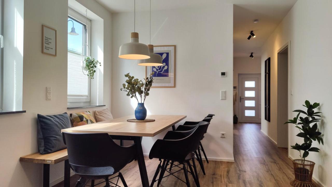 Hygge Home - Mit Garten Und Stellplatz Fuer Feriengaeste-, Monteure / Netflix / 10 Min. Zur Sinsheim Therme Und Zur Autobahn Exterior foto